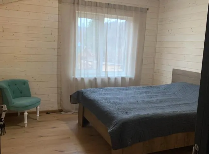 Vakantiehuis „сінай“ Yavora